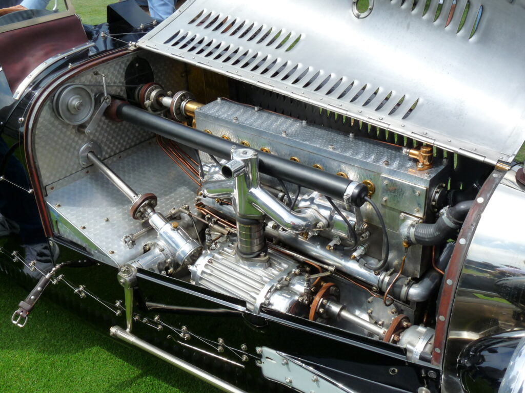E-fuel testes for tiden i historiske køretøjer, blandt andet i en Bugatti Type 35 som den på billedet her