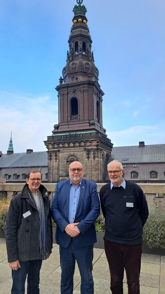 For et øjeblik havde Kristian Pihl Lorentzen (V) indtaget sin velkendte plads på Christiansborg. Det gav MhS anledning til en samtale om de mest presserende opgaver for veterankøretøjernes ejere.